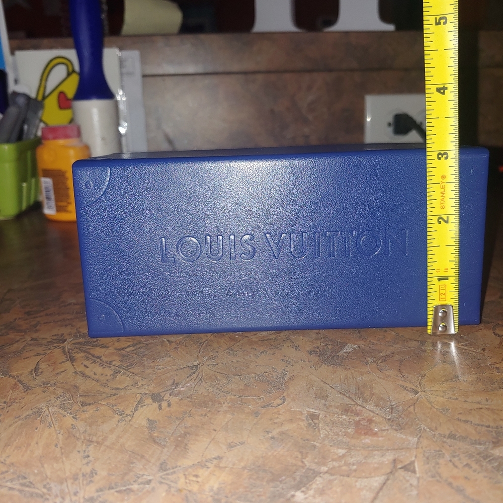 Sunglasses box